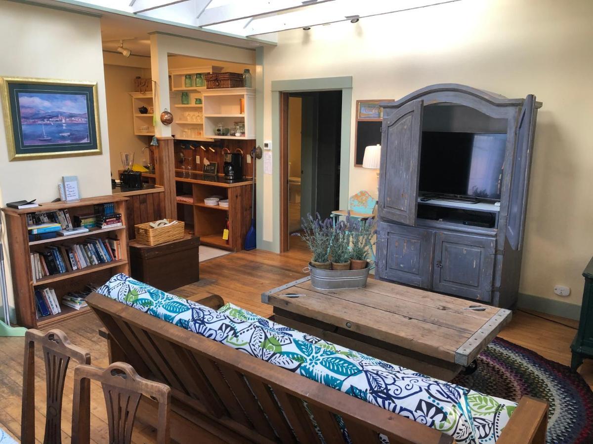 Clementine'S Guest House & Vacation Rentals Astoria Eksteriør billede