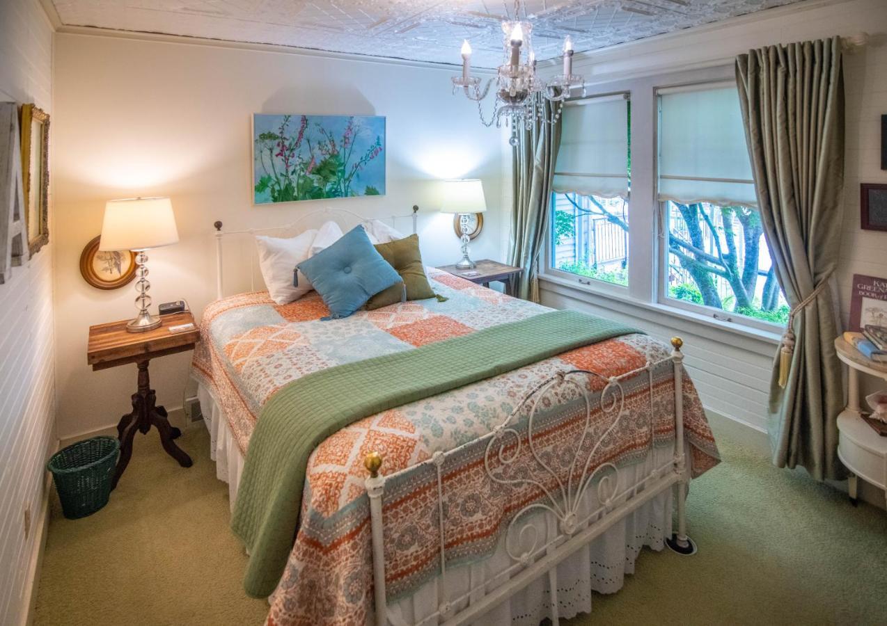 Clementine'S Guest House & Vacation Rentals Astoria Eksteriør billede