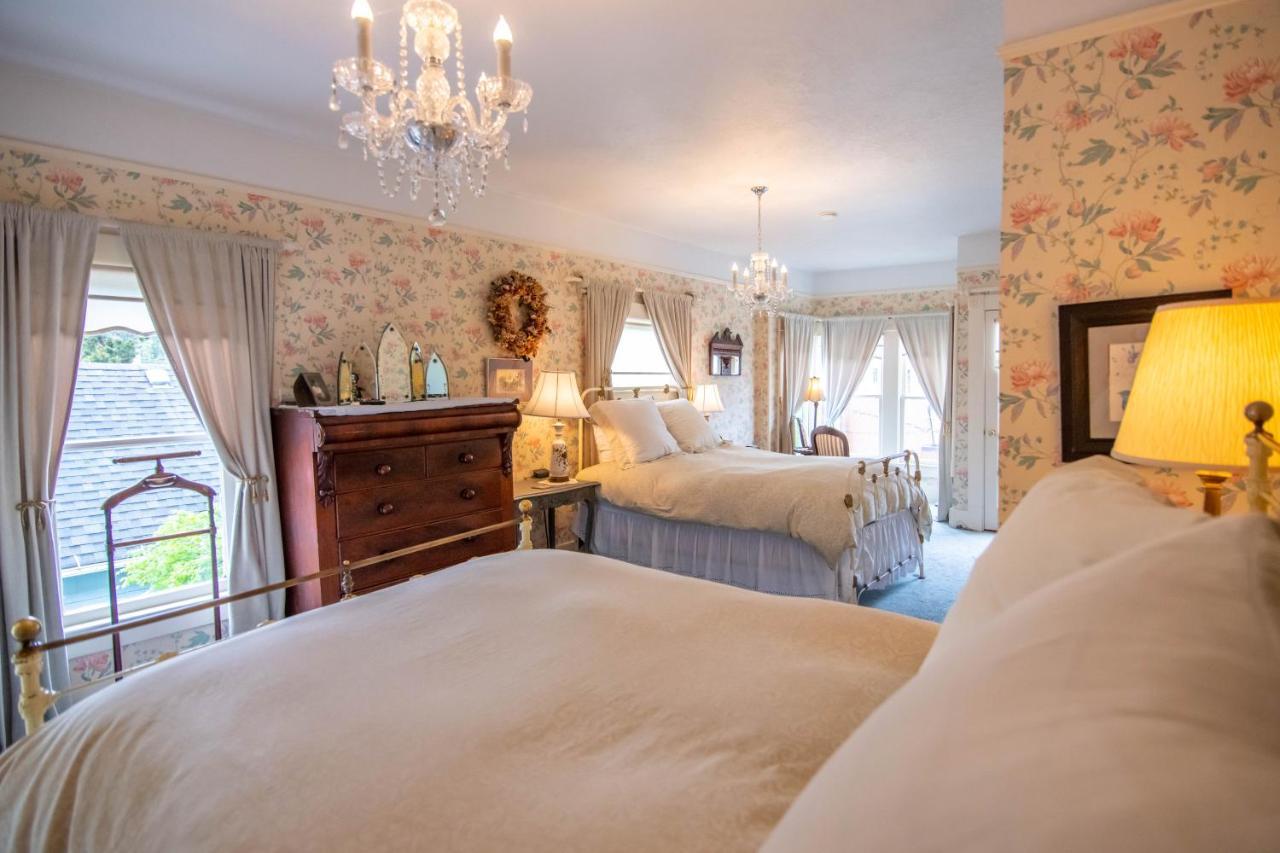 Clementine'S Guest House & Vacation Rentals Astoria Eksteriør billede