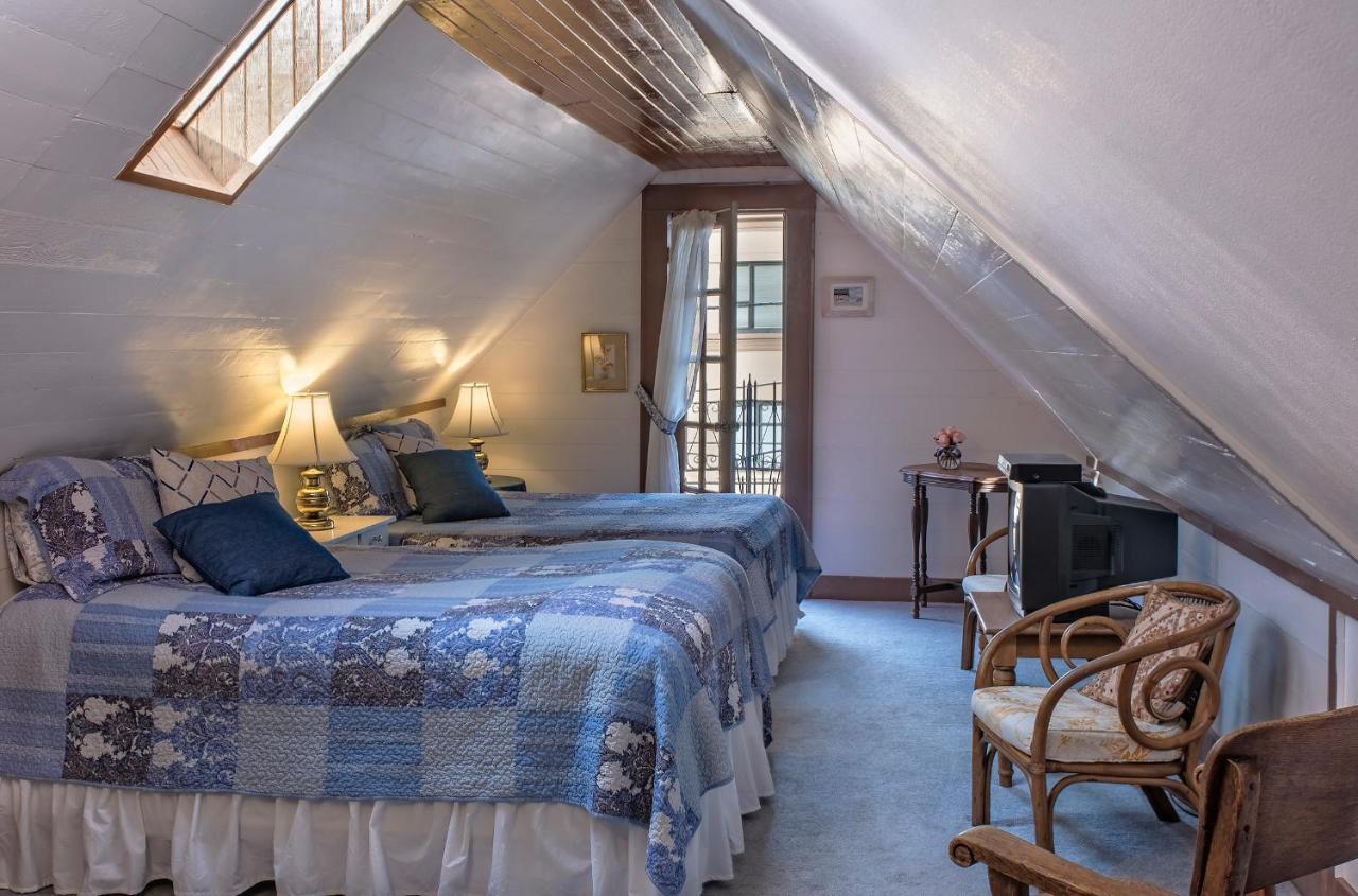Clementine'S Guest House & Vacation Rentals Astoria Eksteriør billede