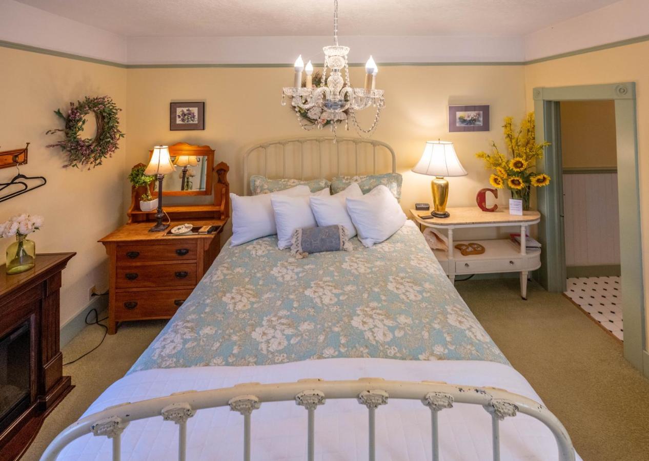 Clementine'S Guest House & Vacation Rentals Astoria Eksteriør billede