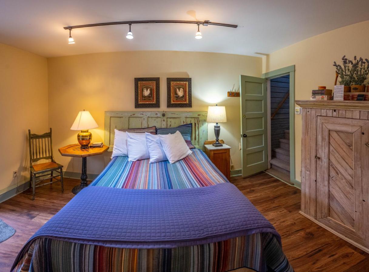 Clementine'S Guest House & Vacation Rentals Astoria Eksteriør billede