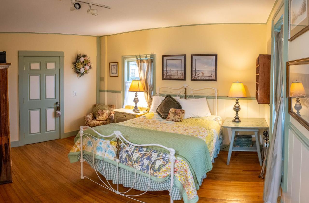 Clementine'S Guest House & Vacation Rentals Astoria Eksteriør billede