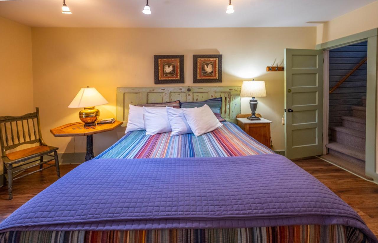 Clementine'S Guest House & Vacation Rentals Astoria Eksteriør billede